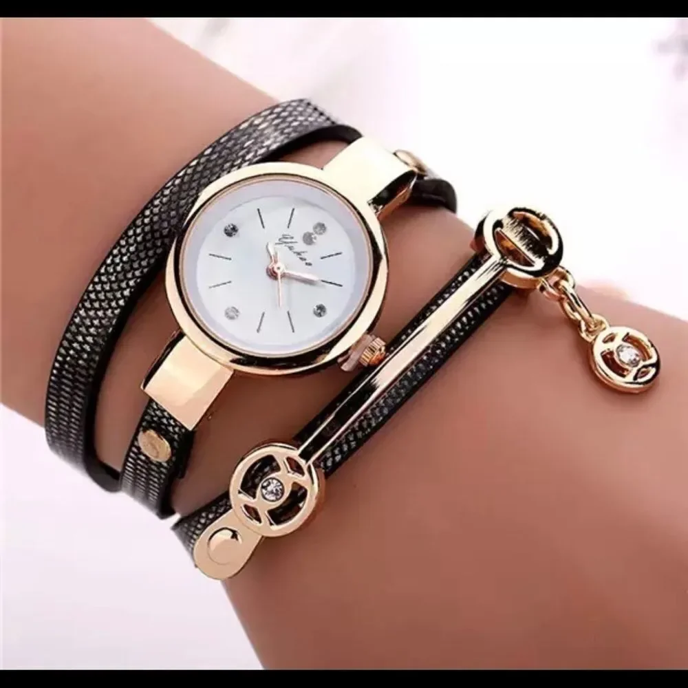 FASHION‎ WRAPAROUND CHARM QUARTZ WATCH IN BLACK